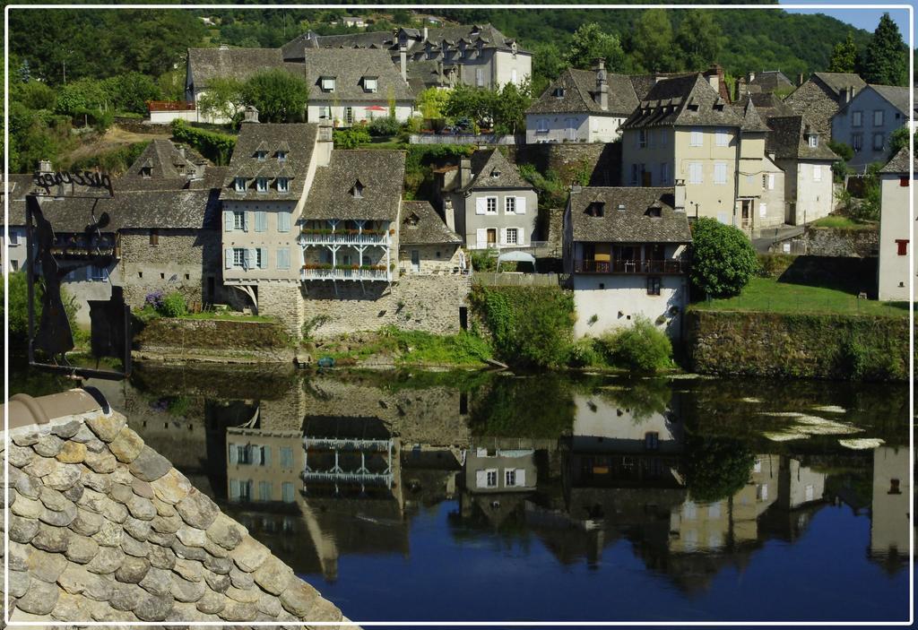 Gite De La Genevriere Saint-Chamant ภายนอก รูปภาพ