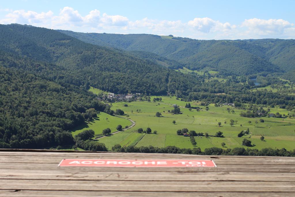 Gite De La Genevriere Saint-Chamant ภายนอก รูปภาพ